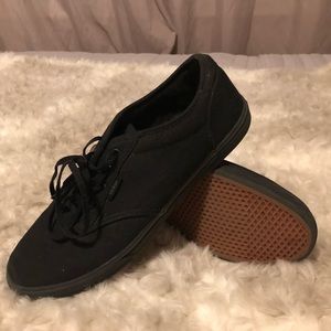 Vans all black lo-Pro women’s 9.5